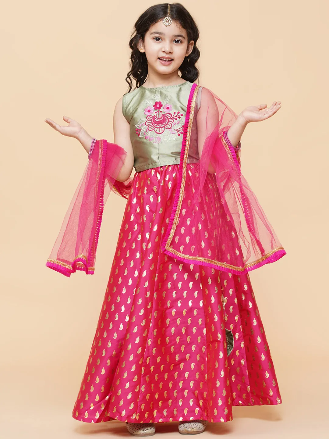 Jashvi  Girls Green & Pink Embroidered Foil Print Ready to Wear Lehenga Choli