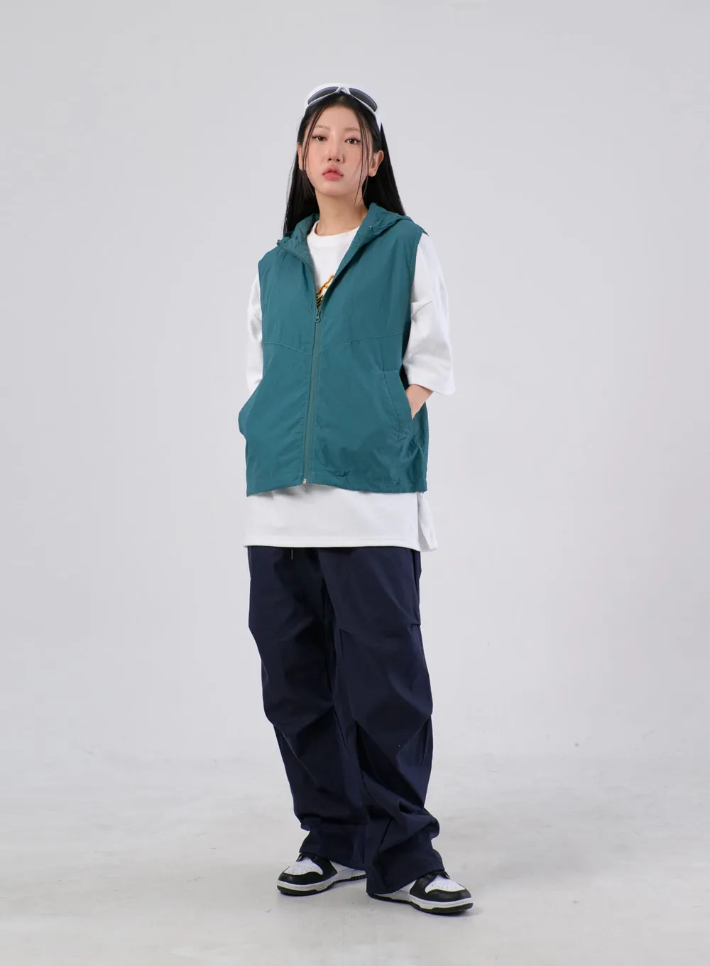 Nylon Hoodie Vest IA304