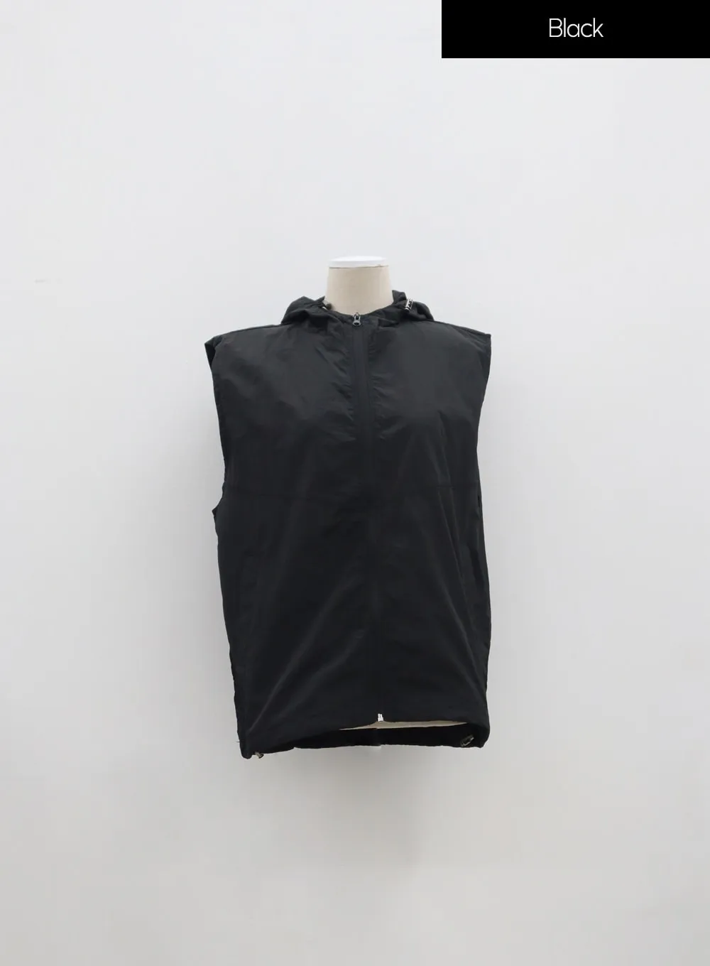 Nylon Hoodie Vest IA304